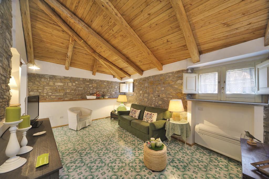 Residenza Matarazzo E Le Sue Soffitte Apartment Castellabate Ruang foto