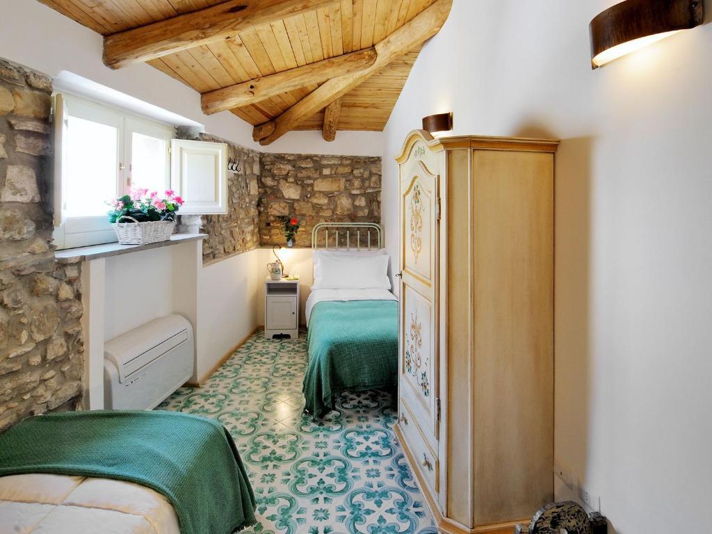 Residenza Matarazzo E Le Sue Soffitte Apartment Castellabate Ruang foto